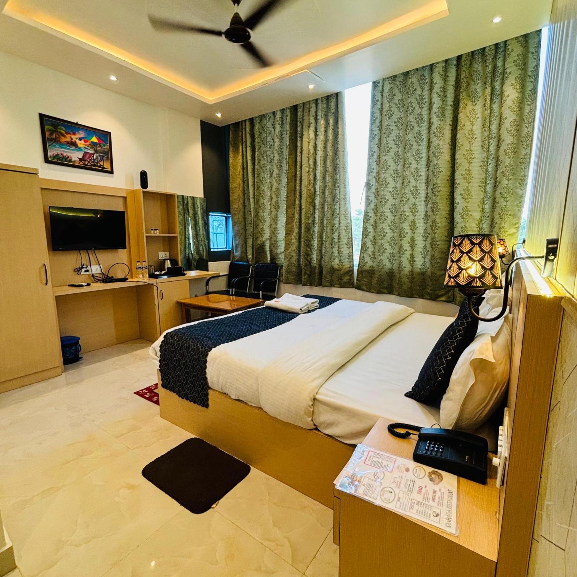 Hotel Ramay Palace 400 Meter From Ram Mandir Ayodhya Экстерьер фото